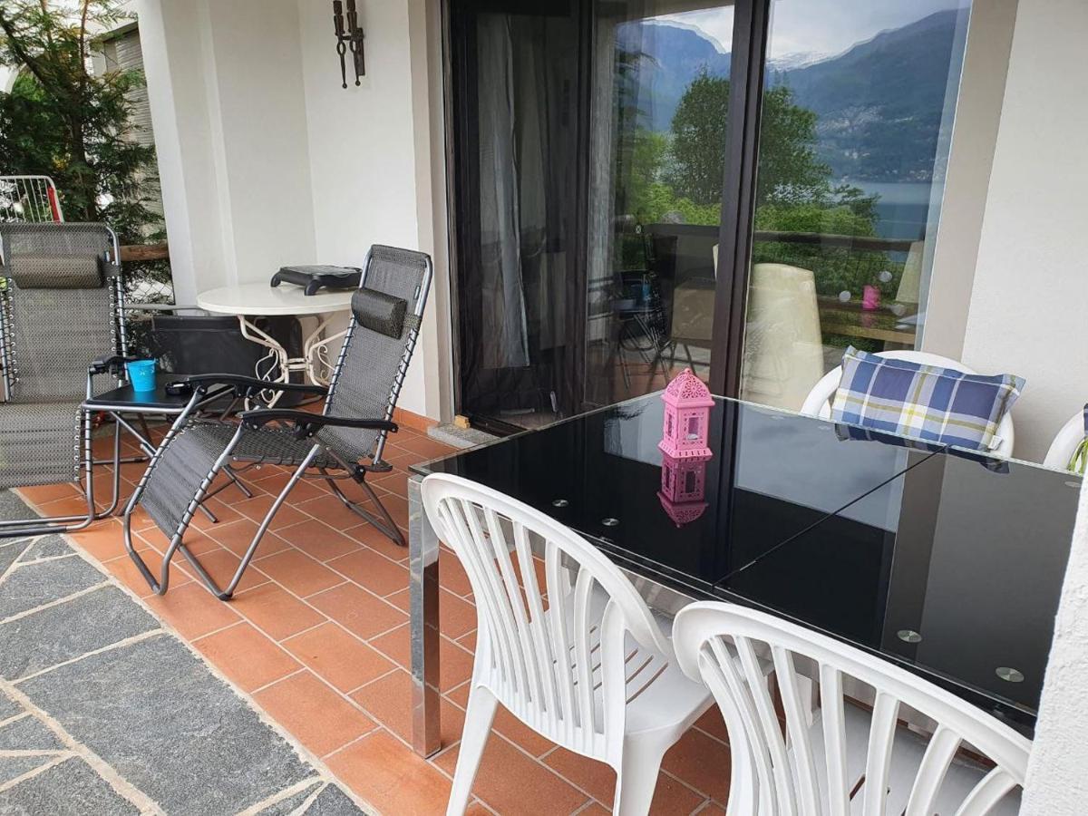 1 Zimmer Apartment Mit Seesicht Und Pool Gambarogno المظهر الخارجي الصورة